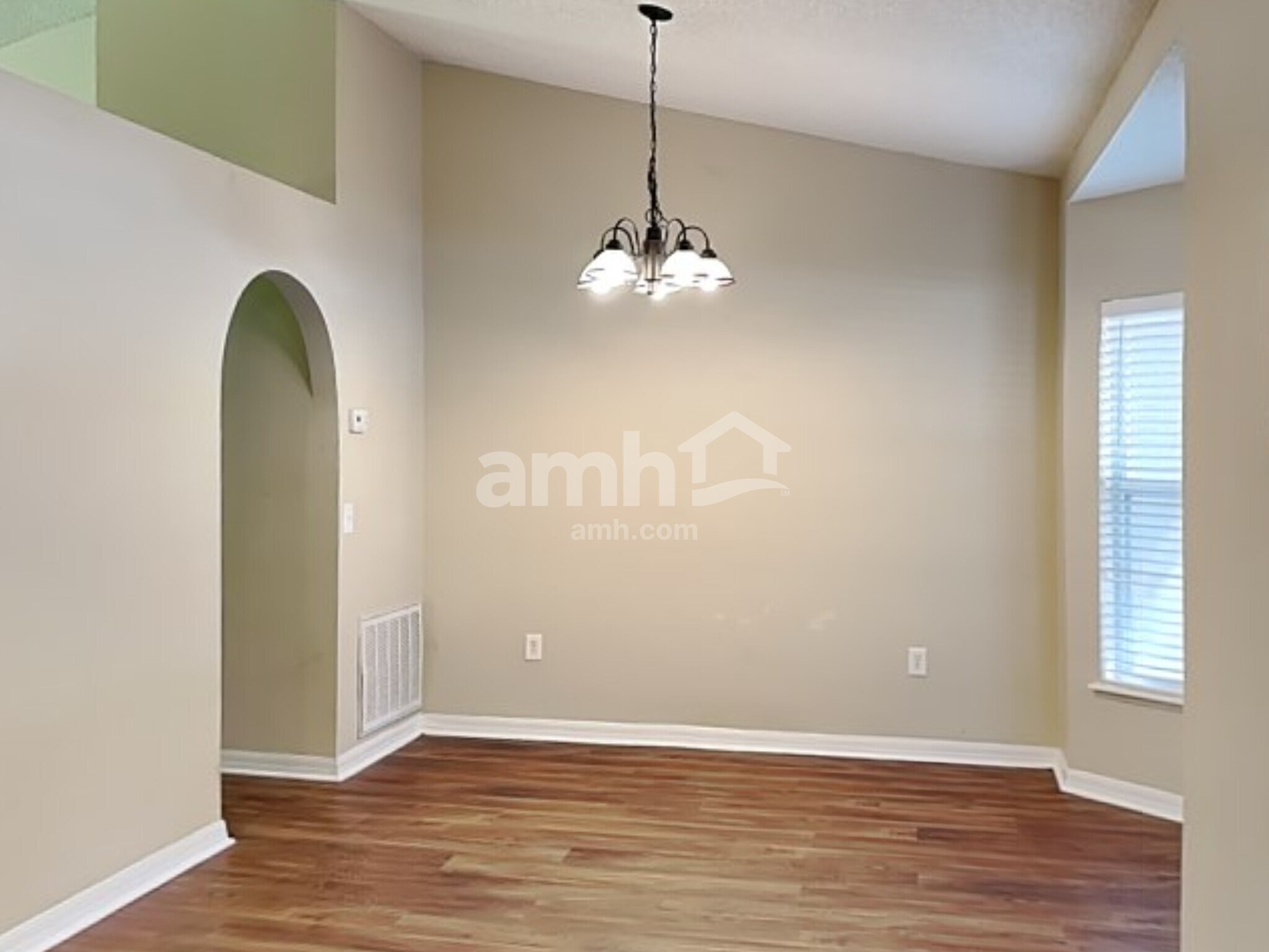 Building Photo - 1228 Welch Ridge Ter