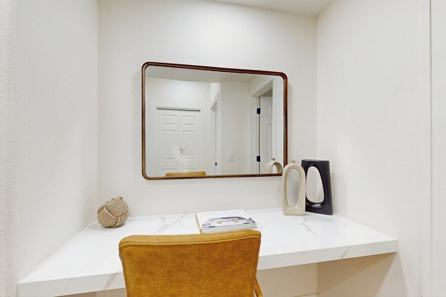 Building Photo - 19777 N 76th St