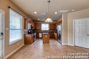 Building Photo - 24211 Mountain Blue