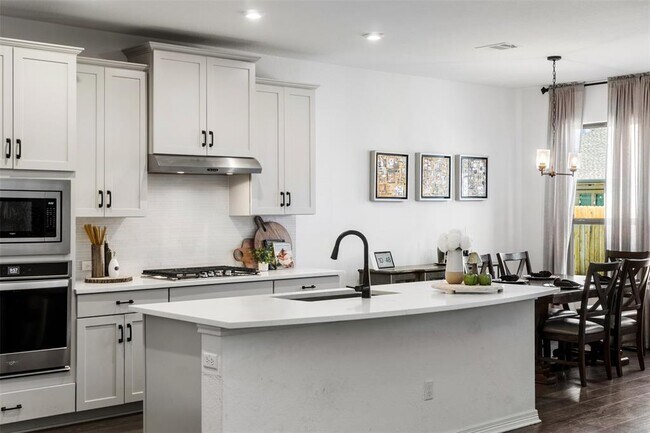 Building Photo - 2233 Santa Isabella Dr