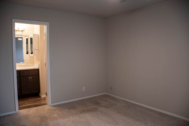 Building Photo - Charming 3-Bedroom, 2-Bath Home in Haskell!