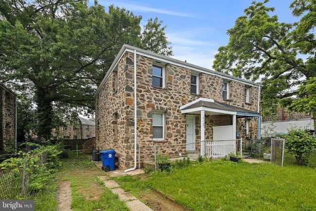 Primary Photo - 5107 Laurel Ave