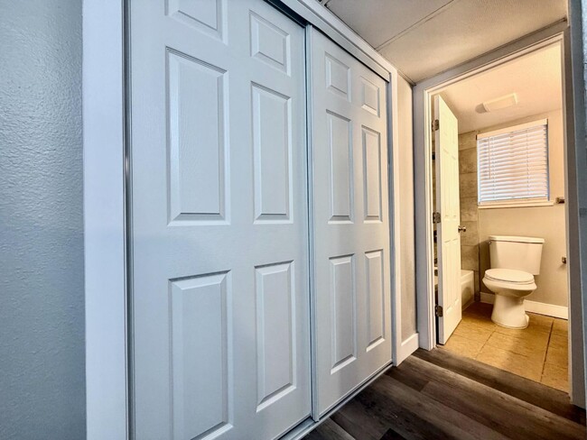 Building Photo - 1819 W St