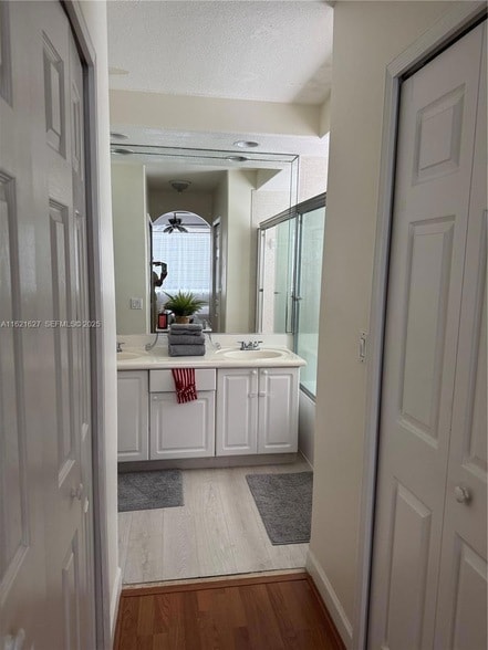 Building Photo - 4866 NW 108th Psge