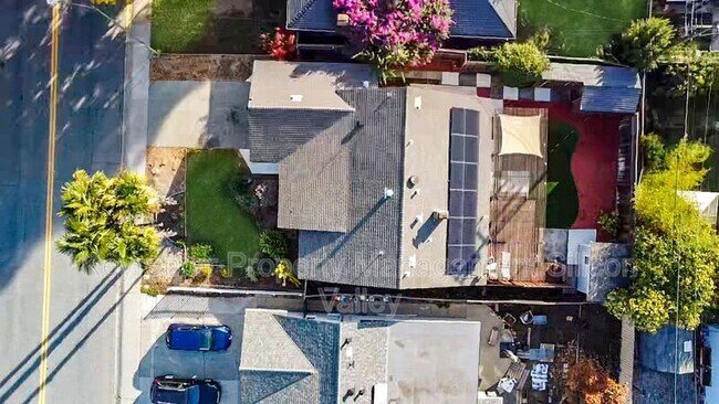 Building Photo - 803 Corlista Dr