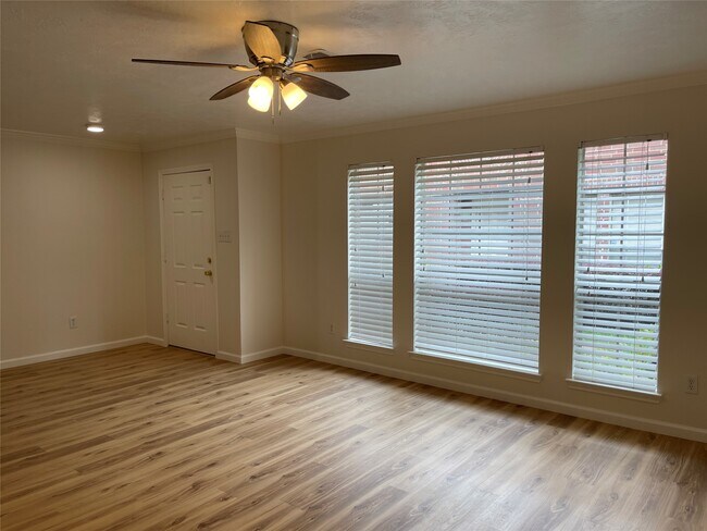 Building Photo - 11735 Alief Clodine Rd