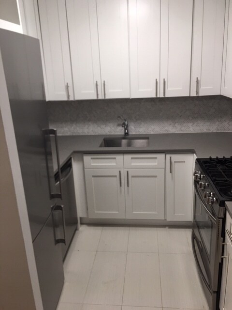 Interior Photo - Lexington Towers