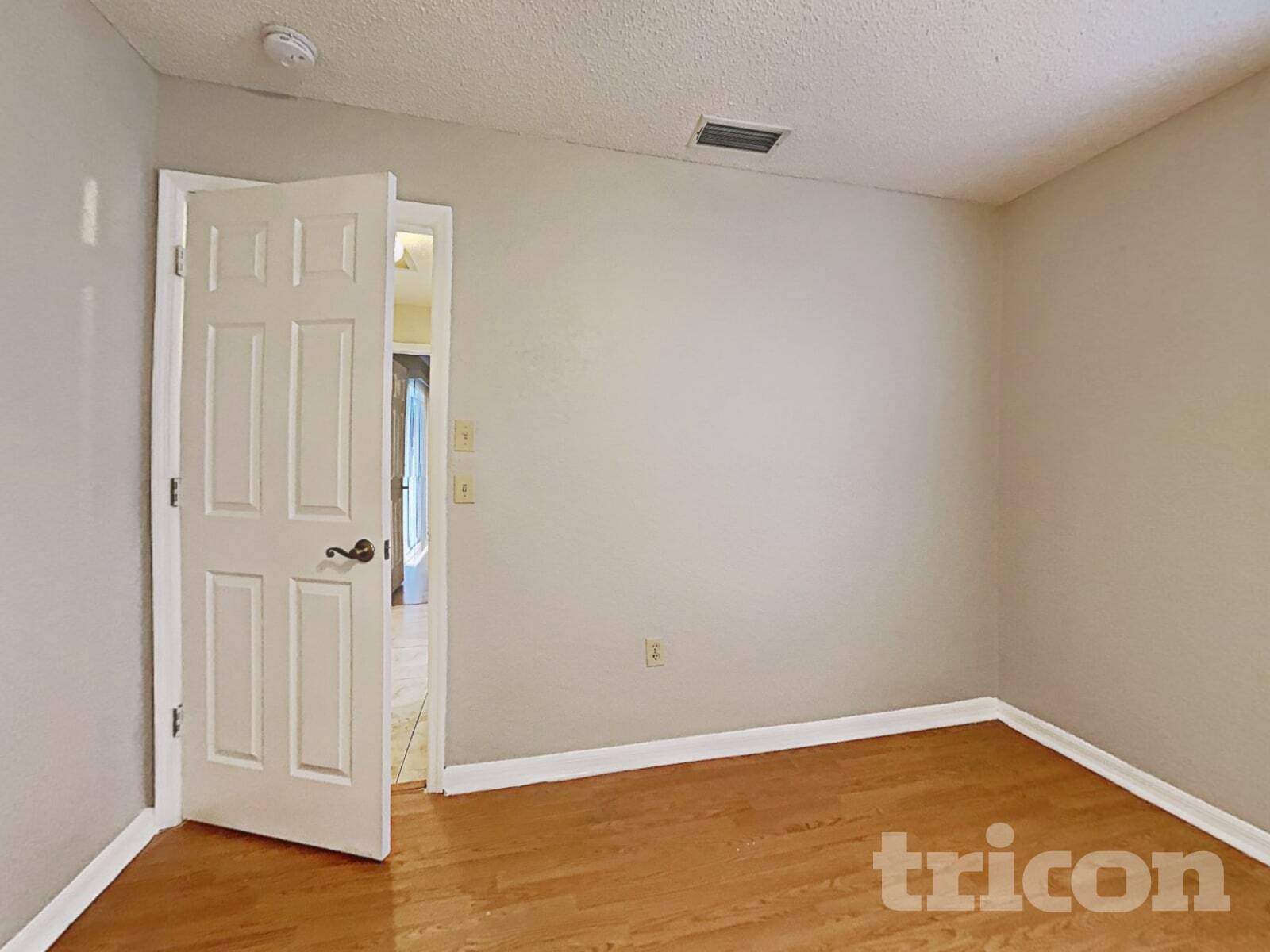 Building Photo - 14638 Coronado Dr