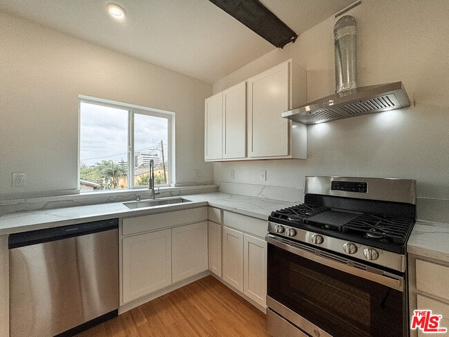 Building Photo - 1411 Tremont St