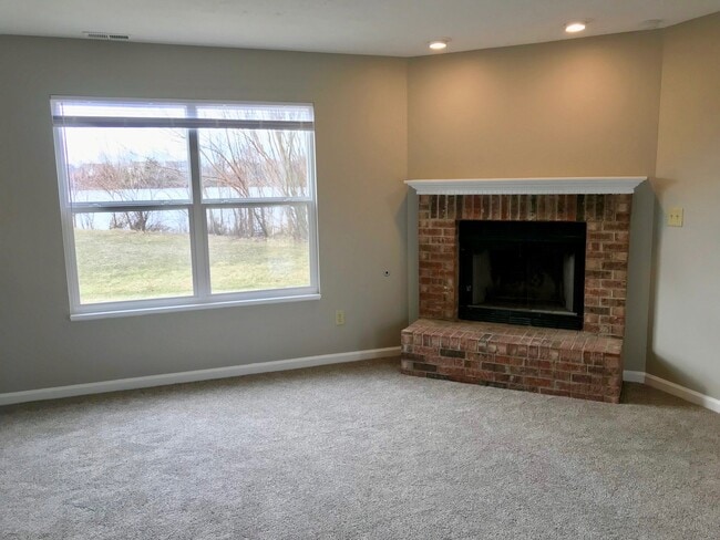 Building Photo - 4 Bedroom 2.5 Bathroom Two Story Brick Front Home in Pike Township!
