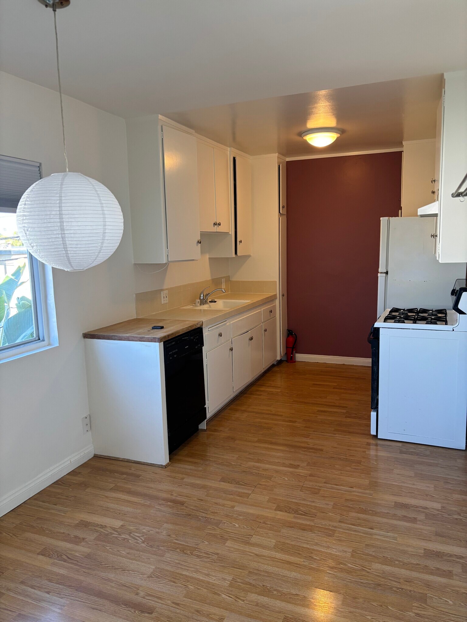 kitchen - 110 Brooks Ave