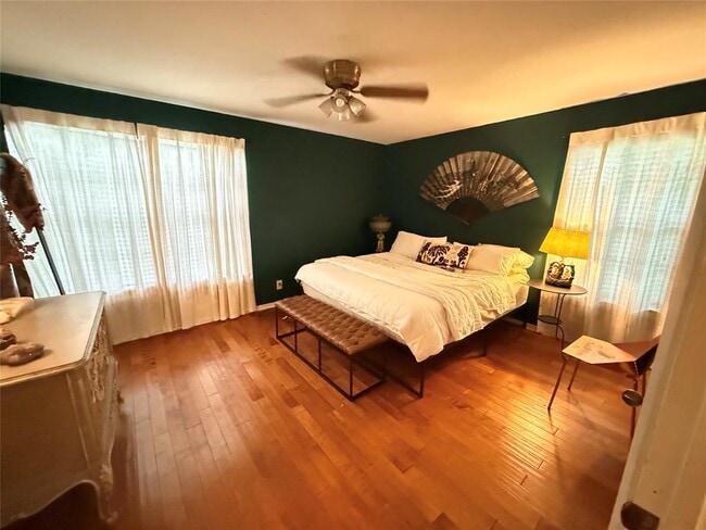 Building Photo - 1205 Fieldcrest Dr