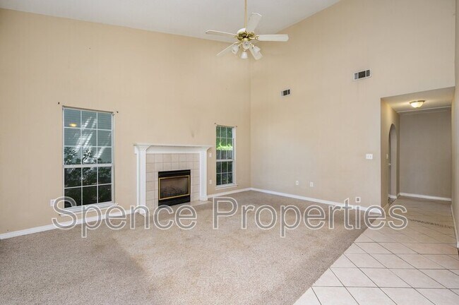 Building Photo - 4863 Kensington Ln