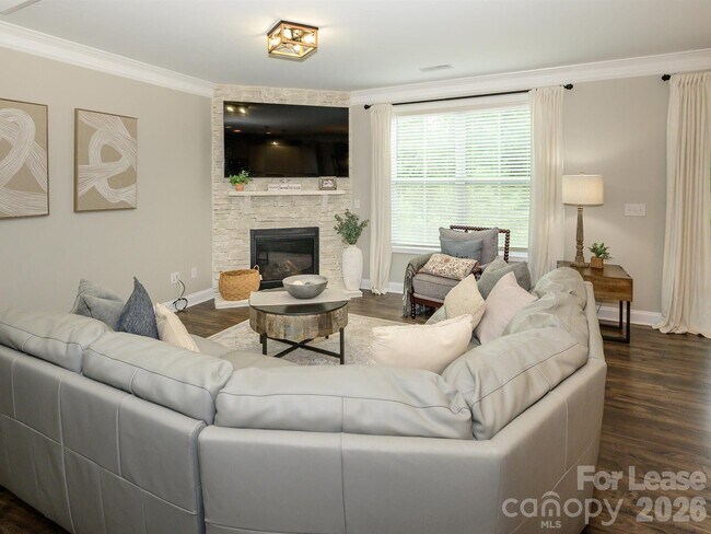 Building Photo - 3009 Lydney Cir