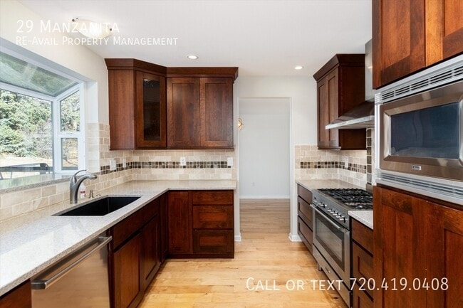 Building Photo - 29 Manzanita-