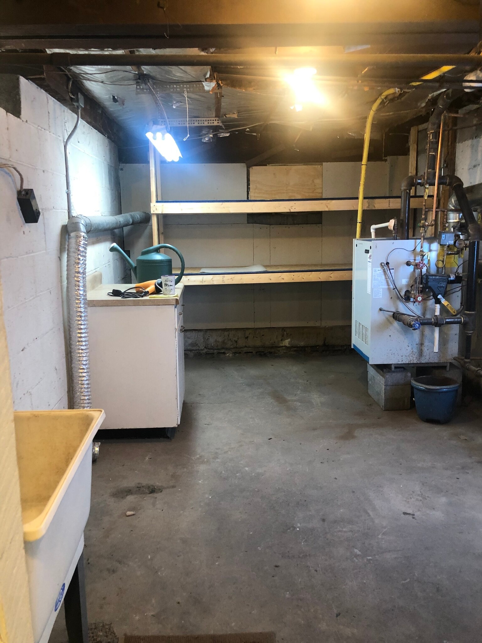 Building Photo - 728 W 3rd St