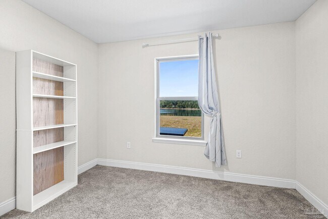 Building Photo - 7911 Twin Lake Dr