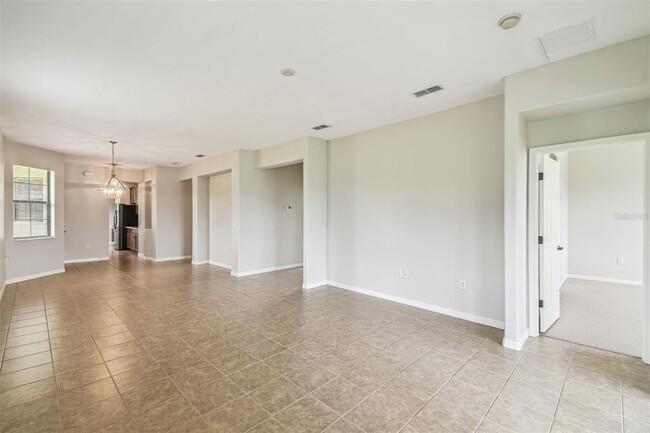 Building Photo - 829 Grand Canal Dr