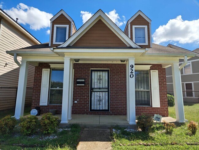 Primary Photo - Rent Ready 3 Bedroom 2.5 Bath | South Memphis