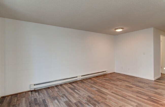 Building Photo - L730 Harrier