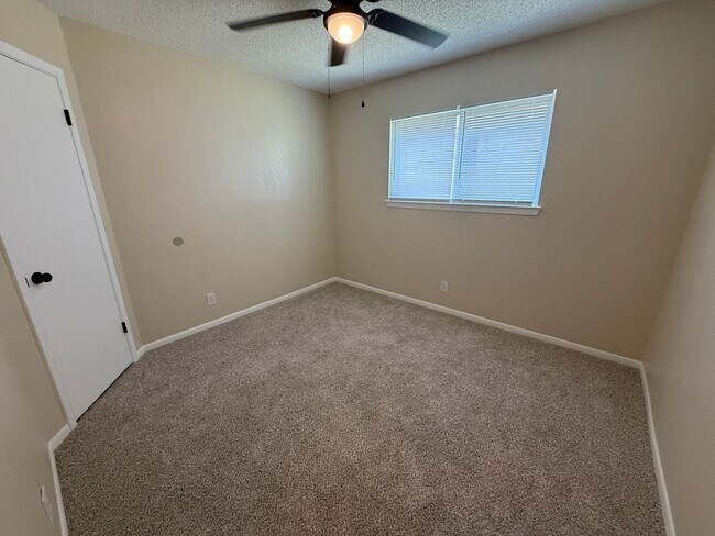 Building Photo - 4-Bedroom House for Rent in Killeen
