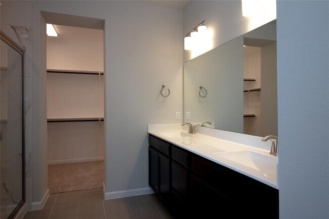 Building Photo - 105 Stone Fork Ln