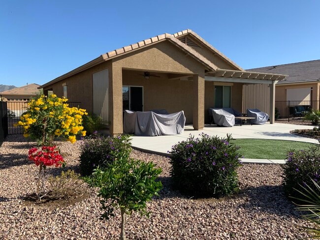 Building Photo - 22407 W Morning Glory St