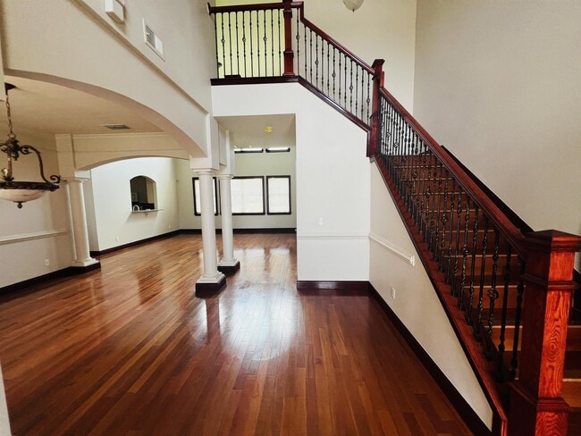 Building Photo - 2831 Paige Dr