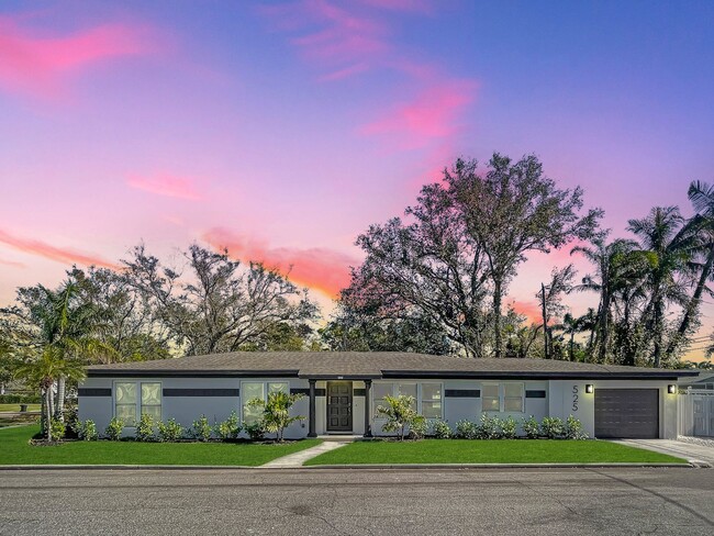 Primary Photo - Fully Remodeled Snell Isle Luxury Home - A...