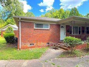 Building Photo - 3128 Creighton Dr