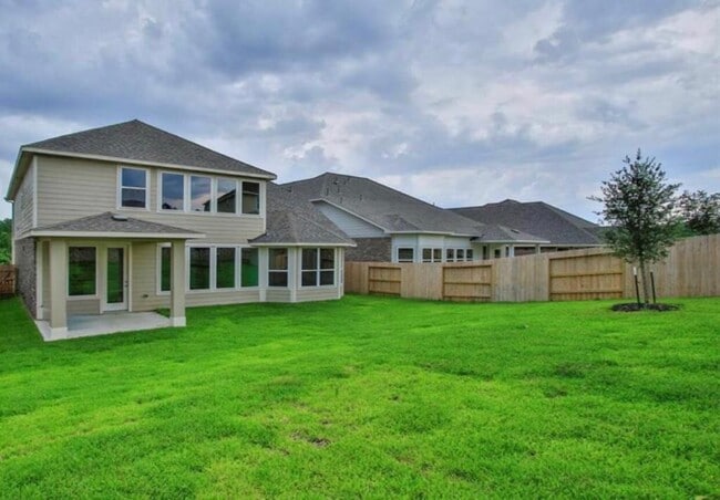 Building Photo - 17685 Martin Crk Ln