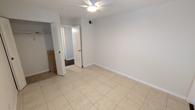 Building Photo - 5168 Conroy Rd