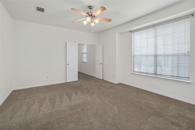 Building Photo - 8518 Cahill Dr