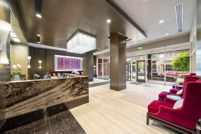 Building Photo - 1200 AVENUE AT Port