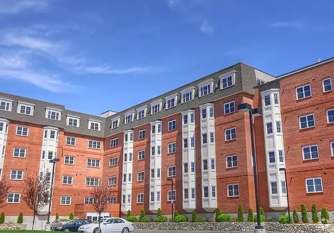 Building Photo - 120 Wyllis Ave