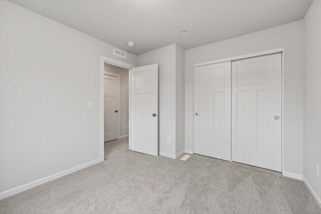 Building Photo - Beautiful 4-Bedroom Camas Home on Quiet Cul-de-Sac | Built in 2020 | Private Backyard