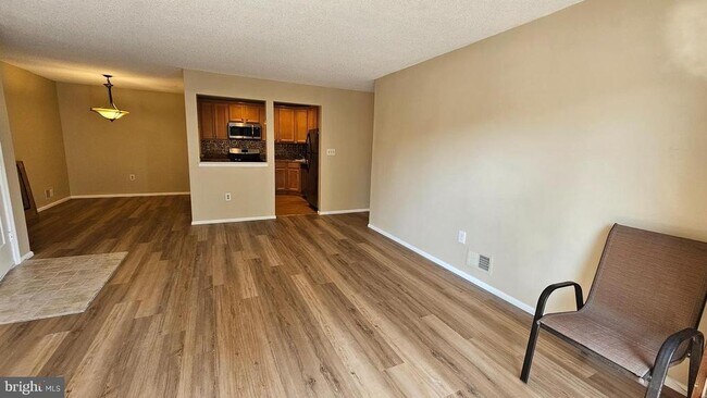 Building Photo - 39 Juniper Way