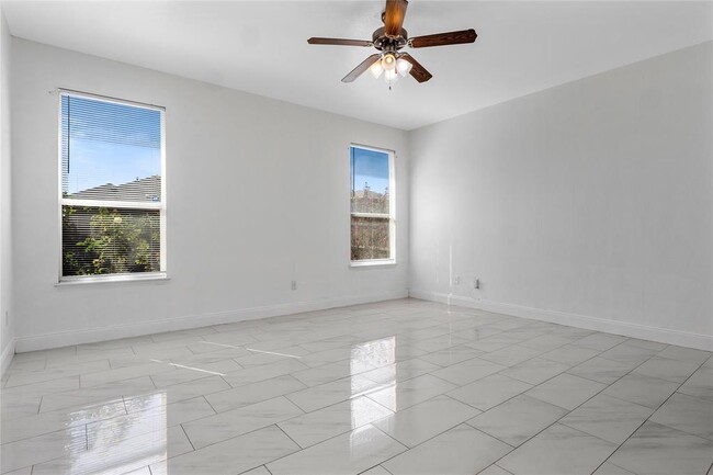 Building Photo - 556 Moonwalker Trail