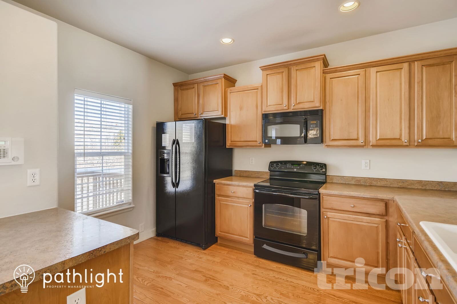 Building Photo - 968 Burning Bush Point