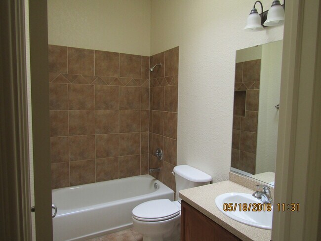 Building Photo - Beautiful 2 Bedroom/2 Bathroom Del Prado Condominium