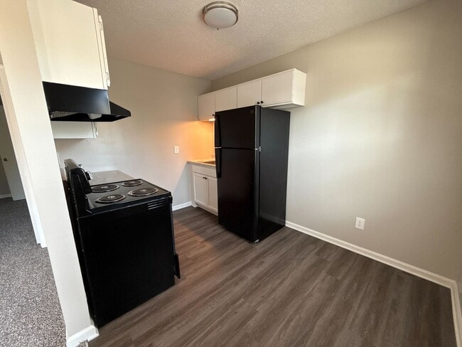 Primary Photo - 308-U Jefferson St