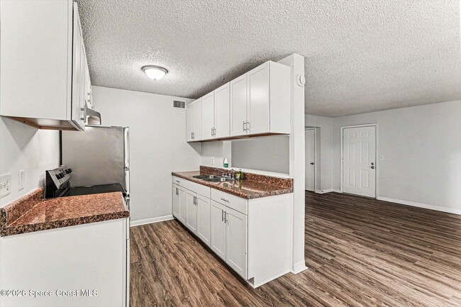 Building Photo - 2181 Agora Cir SE