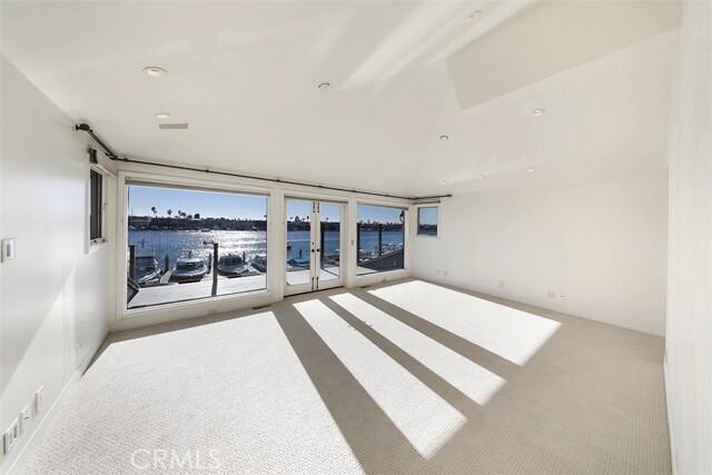 Building Photo - 2636 Bayshore Dr