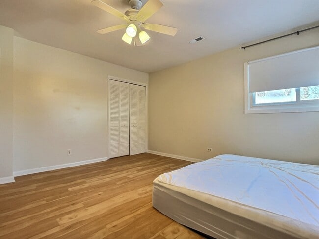 Building Photo - 2946 Knollwood Ln