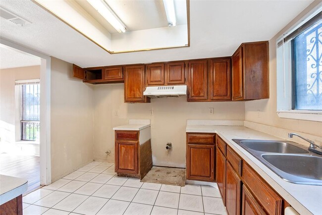 Building Photo - 11326 Lovebird Ln