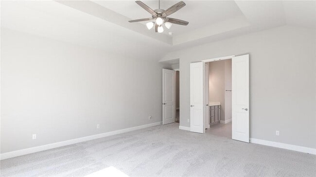 Building Photo - 6313 Empresa Dr