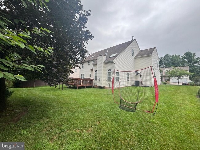 Building Photo - 721 Deer Creek Dr