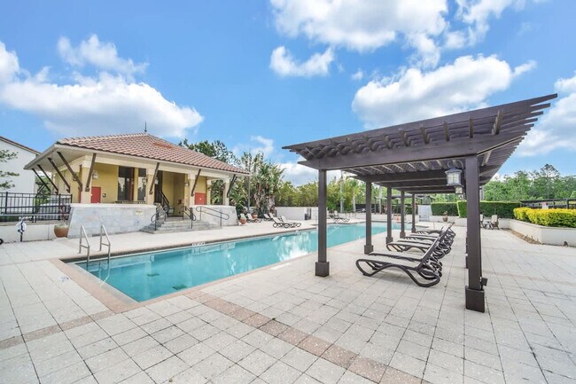 Building Photo - 14590 Damai Ln