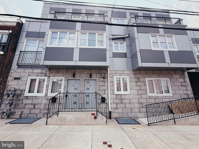 Building Photo - 2720 W Thompson St