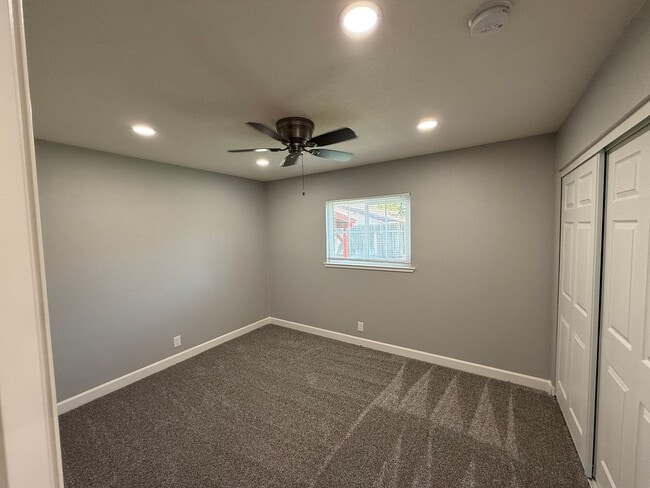 Building Photo - Newly remodeled 3 bedroom in the heart of ...